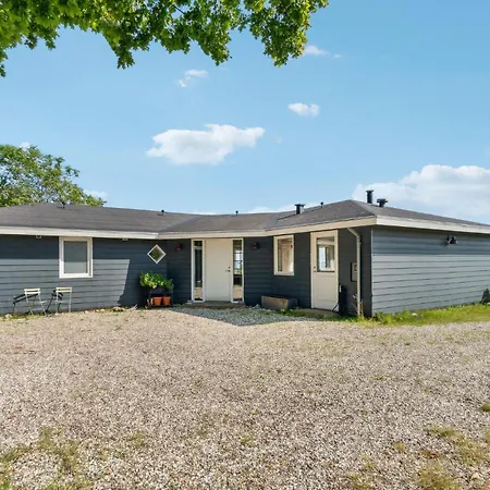 Prázdninový dům Awesome In With Wifi